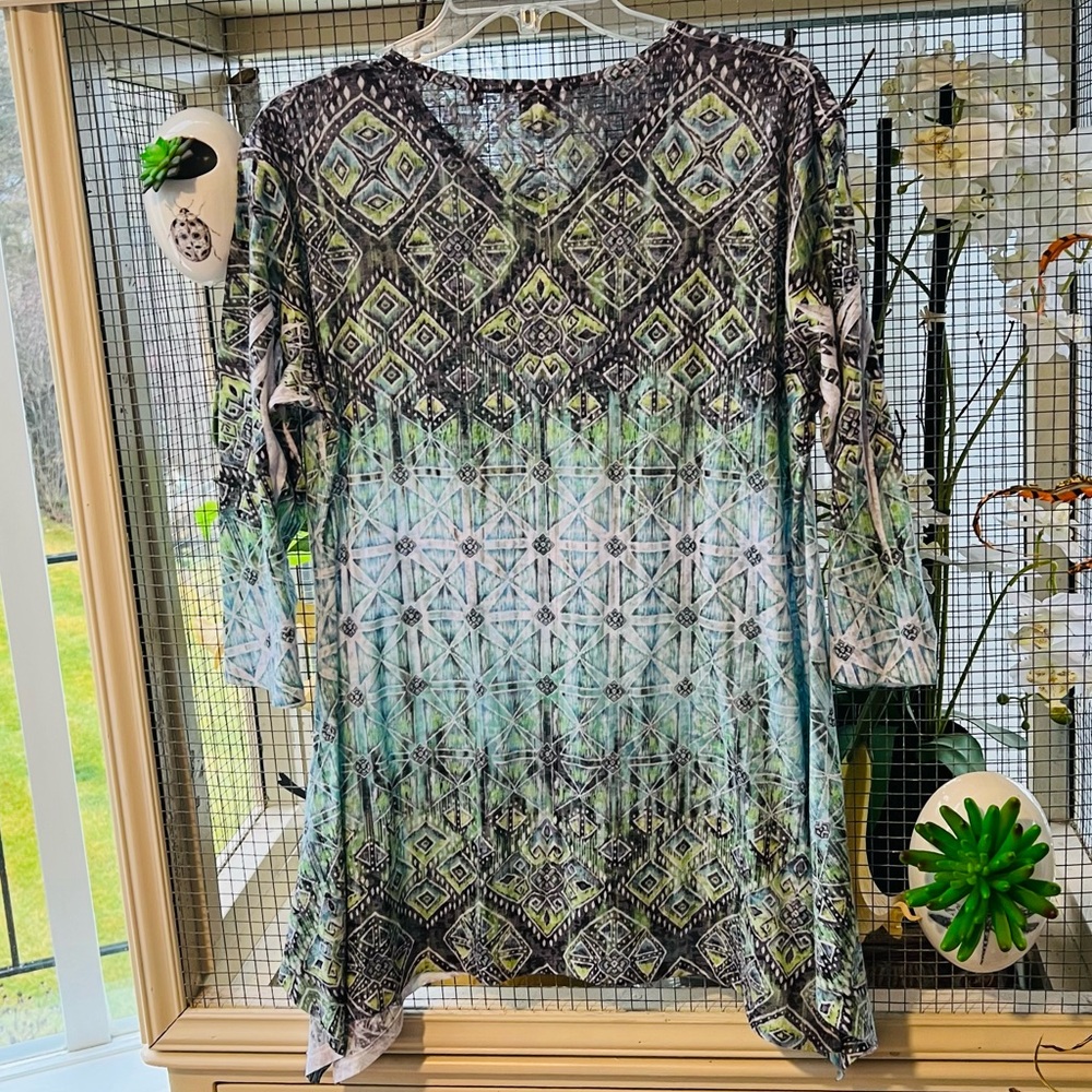 Jess & Jane Geometric Patterned Asymmetrical Tuni… - image 6